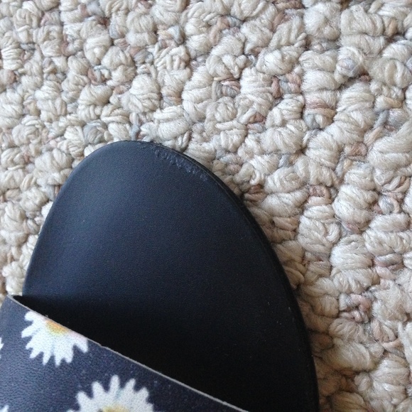 MATISSE - Nikita Daisy Sandal - Very Good Condition - Picture 6 of 6